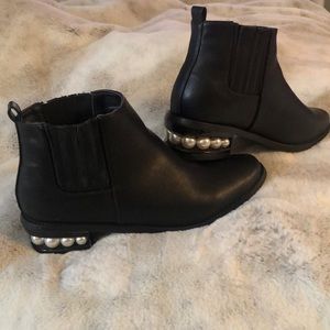 Black Catherine Booties With pearls size 8.5